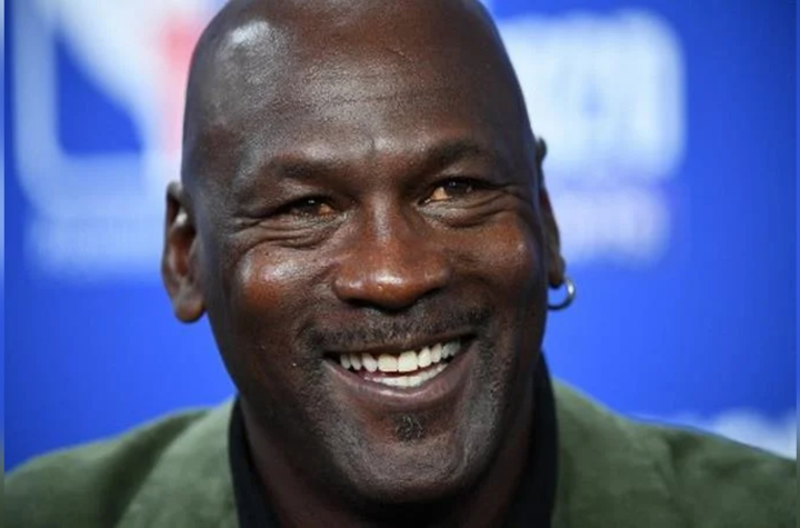 Michael Jordan negocia su salida como máximo accionista de los Hornets