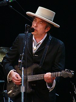 24 de mayo de 1941: Nace el compositor, cantante y poeta estadounidense Bob Dylan