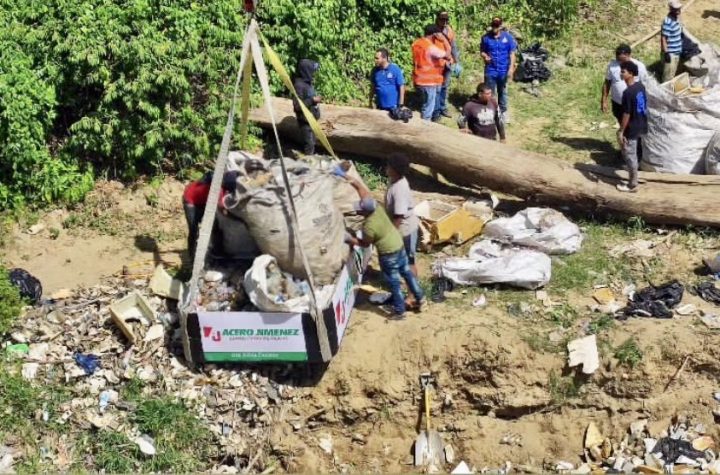 Institución de Espaillat, inicia programa de recuperación del río Licey