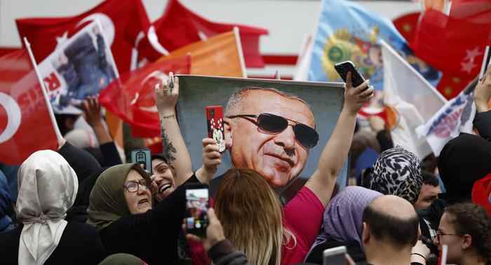 Líderes del mundo felicitan a Erdogan por su triunfo en Turquía