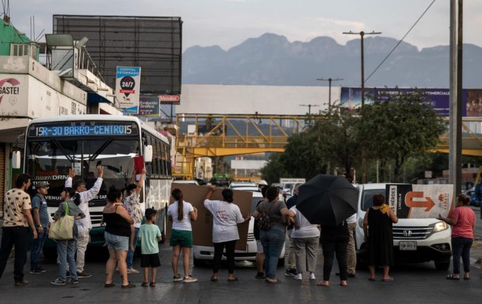 Apagones derivados por onda de calor provocan protestas en el norte de México