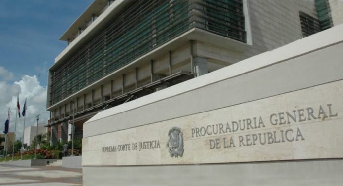 Procuraduría dispone investigar incidente entre fiscal y miembros de la Policía