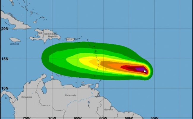 La tormenta tropical Cindy sigue los pasos de Bret hacia las Antillas Menores