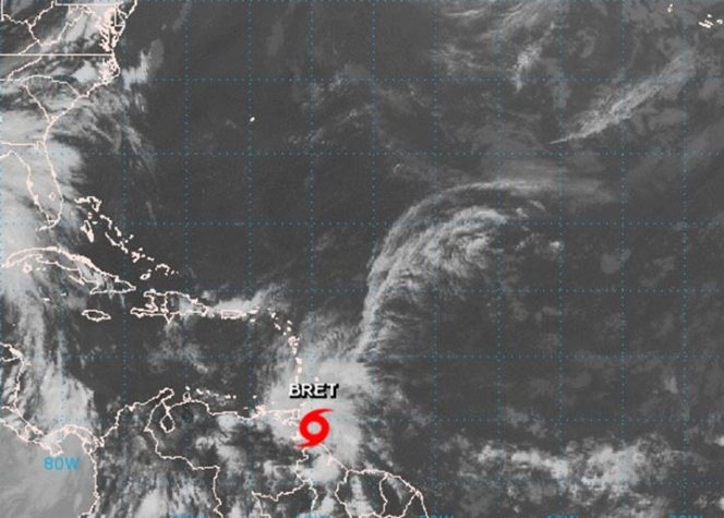 Colocan 14 provincias en alerta verde ante efectos indirectos de tormenta Bret