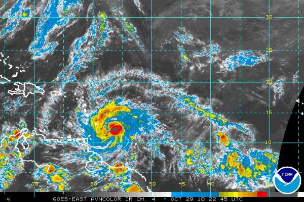 La tormenta tropical Cindy sigue los pasos de Bret hacia las Antillas Menores