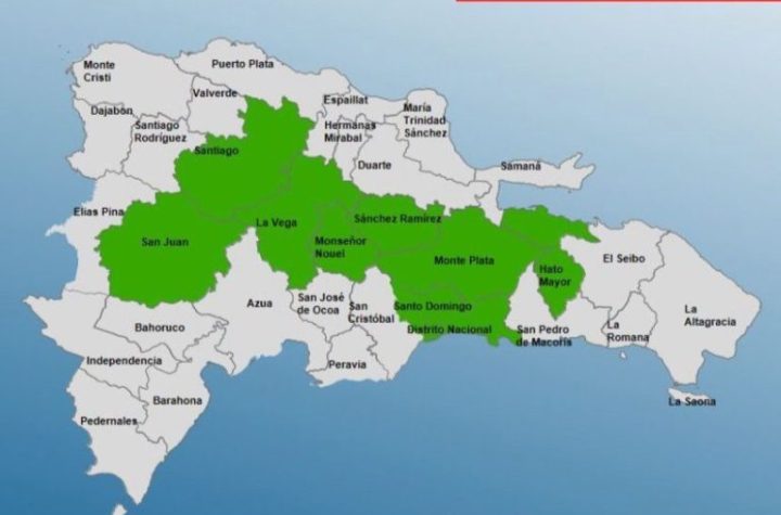 El COE emite alerta verde para nueve provincias por vaguada y onda tropical