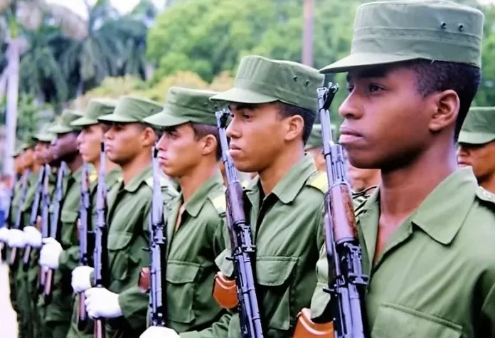 Cuba sancionará hasta con 5 años de cárcel a los que evadan pasar el servicio militar