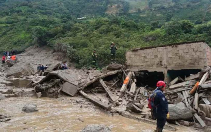 Avalancha deja al menos 14 muertos y varios desaparecidos en Colombia