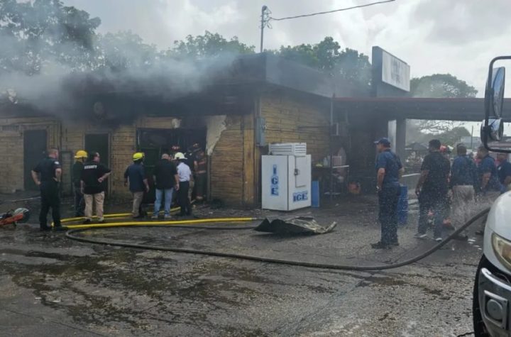 Mueren dos personas durante explosión en la cocina de un negocio en Puerto Rico