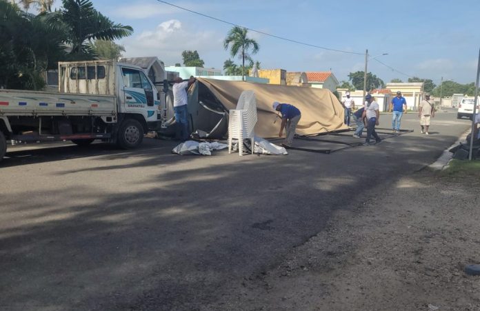 Desmontan carpa que brindaba asistencia psicológica a familiares afectados en explosión SC