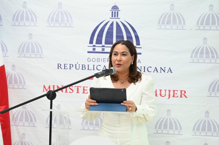 Ministra de la Mujer inaugura Oficina Provincial de la Mujer y abren centro de capacitación en Barahona