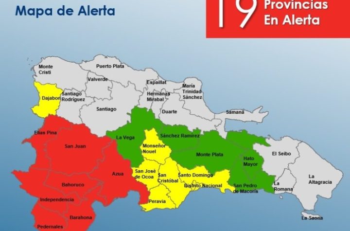 El COE coloca siete provincias en alerta roja debido a efectos de «posible ciclón tropical»