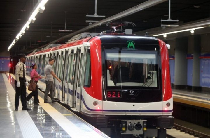 Metro y Teleférico ofrecerán servicio de manera habitual este domingo