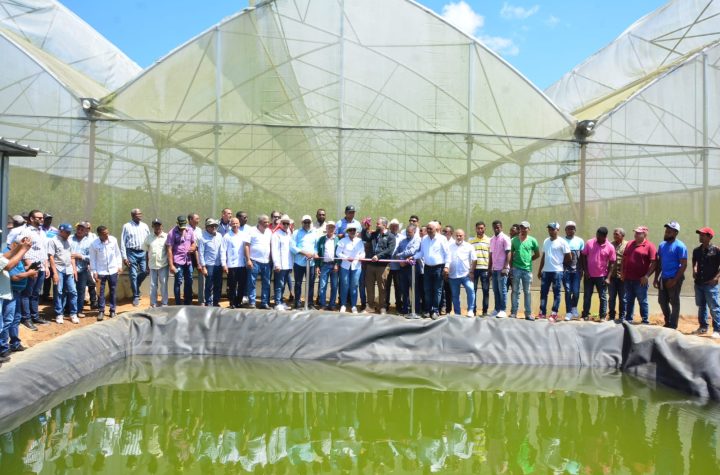 FEDA inaugura Invernadero en Dajabón que servirá como escuela de agricultura en la zona.