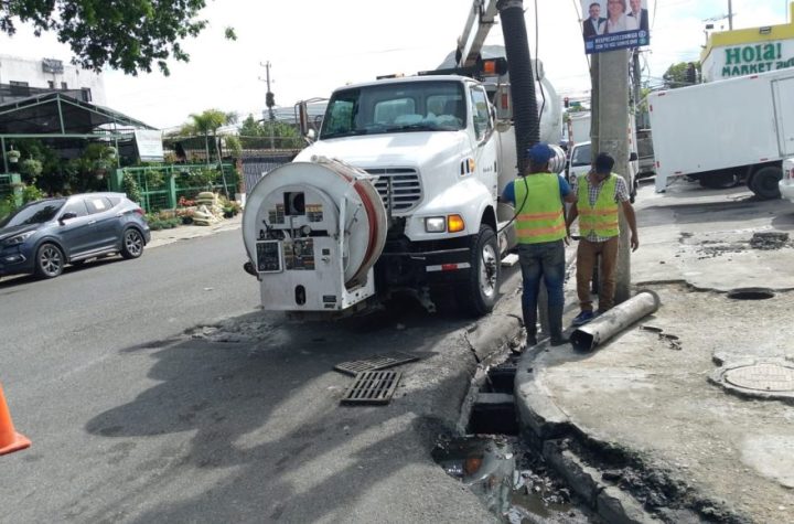 Alcaldía del Distrito Nacional intensifica labores por lluvias