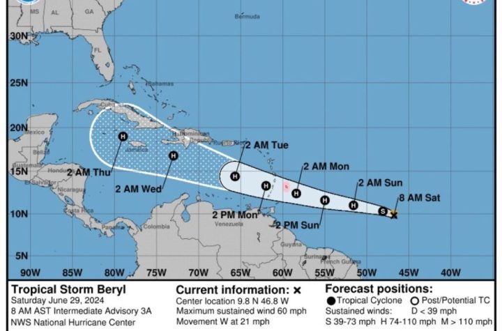 Tormenta tropical Beryl se fortalece; podría convertirse en huracán en los próximos días