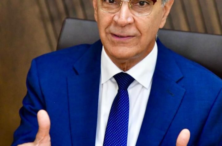 Doctor Santiago Hazim defiende honradez de su gestión y recuerda que fue él quien denunció las irregularidades en Senasa